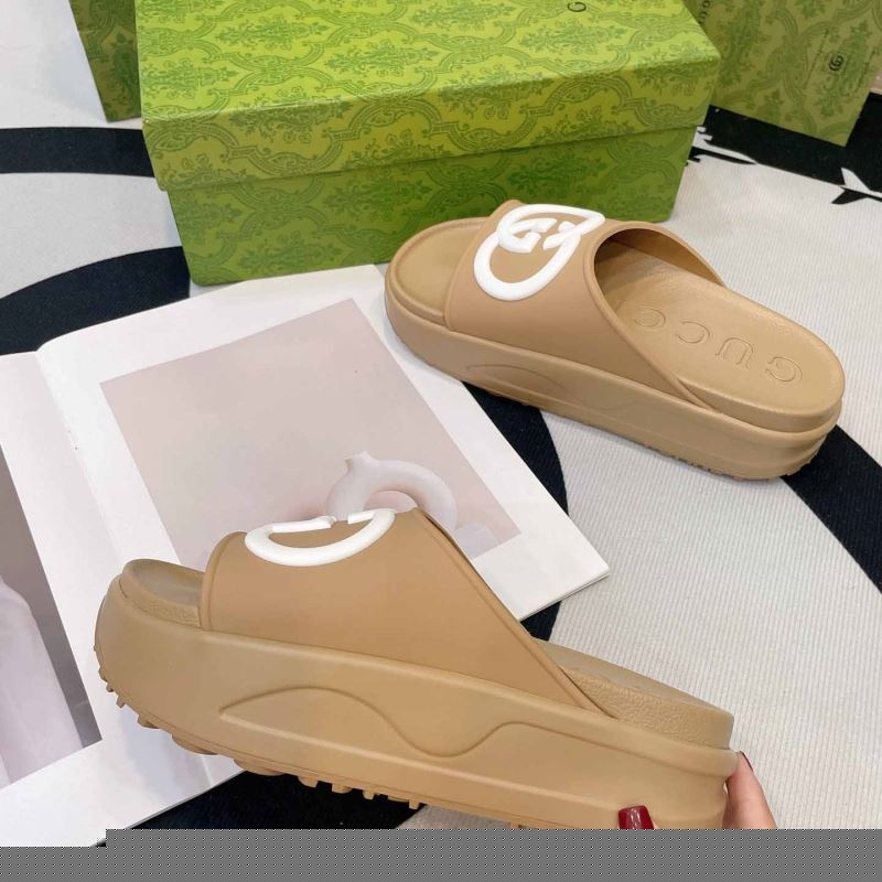 G*u*i slippers
